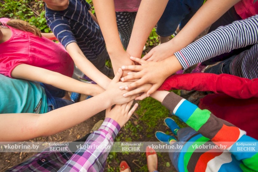 Подарите ребенку незабываемый отдых: ждем вас за путевками в оздоровительный лагерь «Волна-Любань» со 2 февраля!