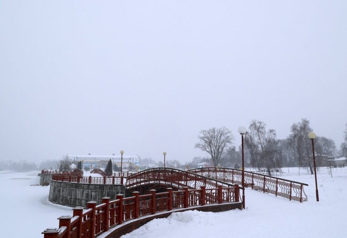 Мусорный след «веселья“, или как навести порядок на Кобринской набережной