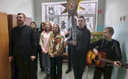 Колядная сказка для маленьких пациентов Кобринской детской больницы