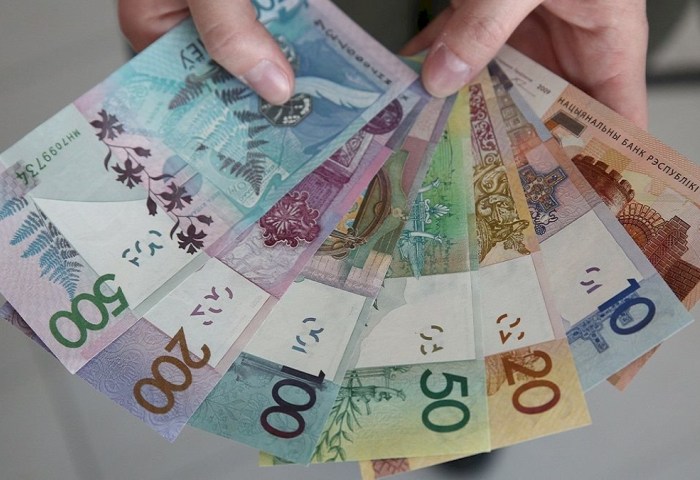 Больничные, стаж и взносы: на что теперь могут рассчитывать самозанятые и адвокаты?