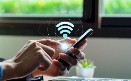 «Безлимиты никуда не исчезают». В Минсвязи развеяли мифы о новом регулировании мобильного интернета