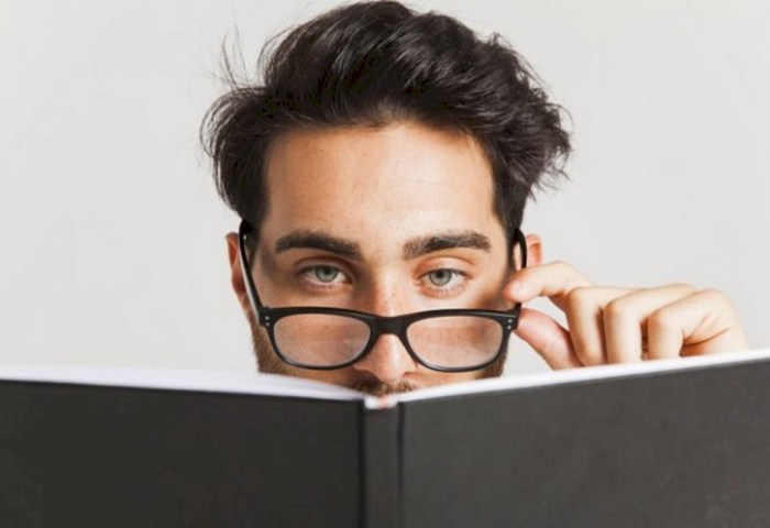 Скучные мужчины по знаку зодиака: кто не умеет отдыхать по‑настоящему?