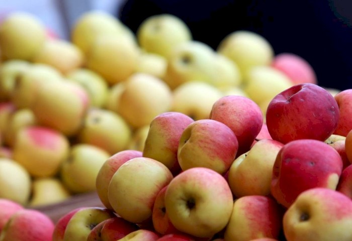 Яблоки «как в рекламе», но с подвохом: советы по безопасной покупке фруктов