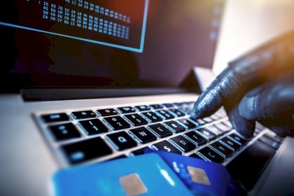 «Декларируй и властвуй» (над чужими деньгами): как жители Кобрина суммарно отдали мошенникам 17 тысяч рублей