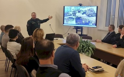 Профилактика вместо тушения: встречи спасателей Кобринщины с трудовыми коллективами