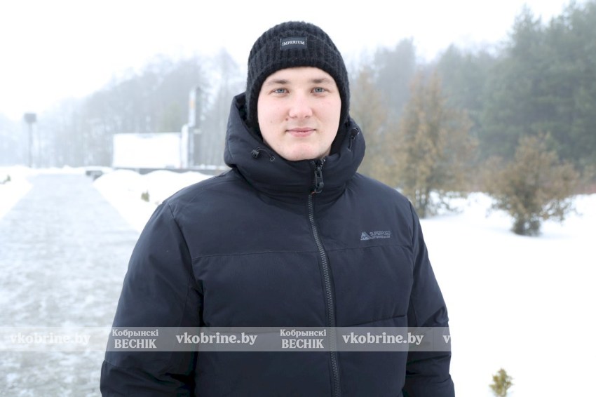 «Молодо - не зелено: как начинающий инженер Дмитрий Левый справляется с задачами в ООО «Дружба-агропроизводство»