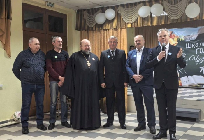 Юбилей выпуска: почетный гость Сергей Калиновский в стенах родной школы