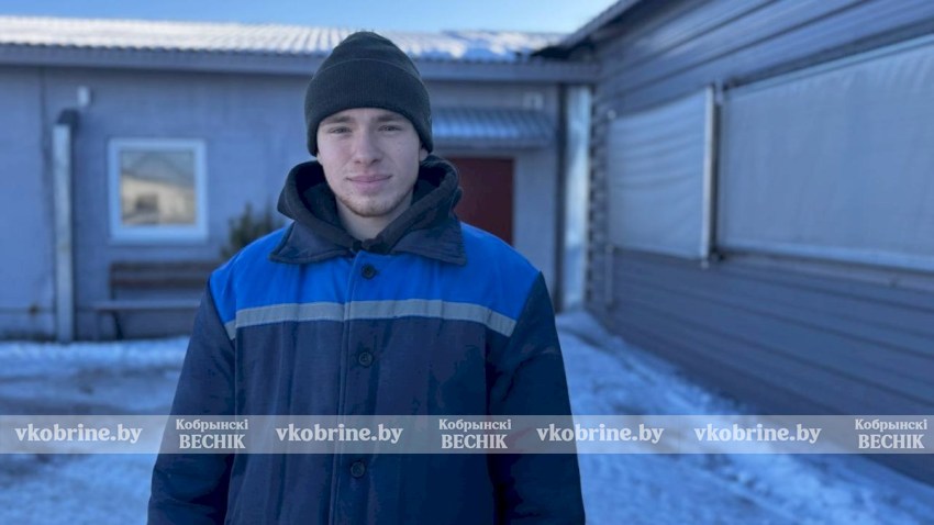 С заботой о стаде, с любовью к делу: как молодой специалист Максим Рощинский строит будущее в ОАО «Покровский»