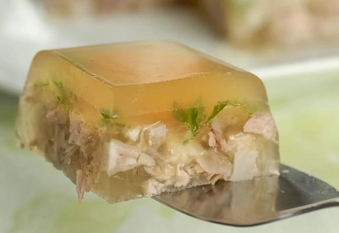 Для здоровья костей и суставов: узнали, как в домашних условиях приготовить бюджетный коллаген