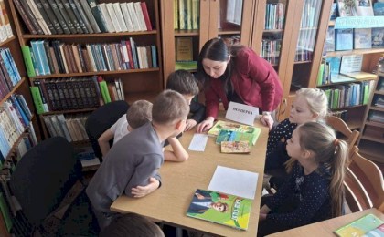 Падарожжа ў свет моўных скарбаў - навучэнцы Астроміцкай сярэдняй школы згулялі ў займальную віктарыну