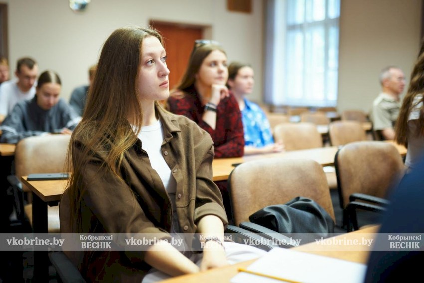 В Минтруда рассказали, сколько заплатят студенткам при рождении ребенка во время учебы