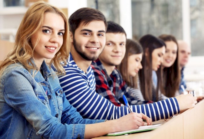 Студентам в Беларуси повысят стипендии, но не всем