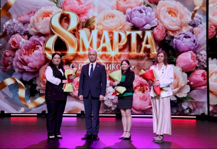 Праздник искренних слов и красоты: в Кобринском Дворце культуры чествовали женщин