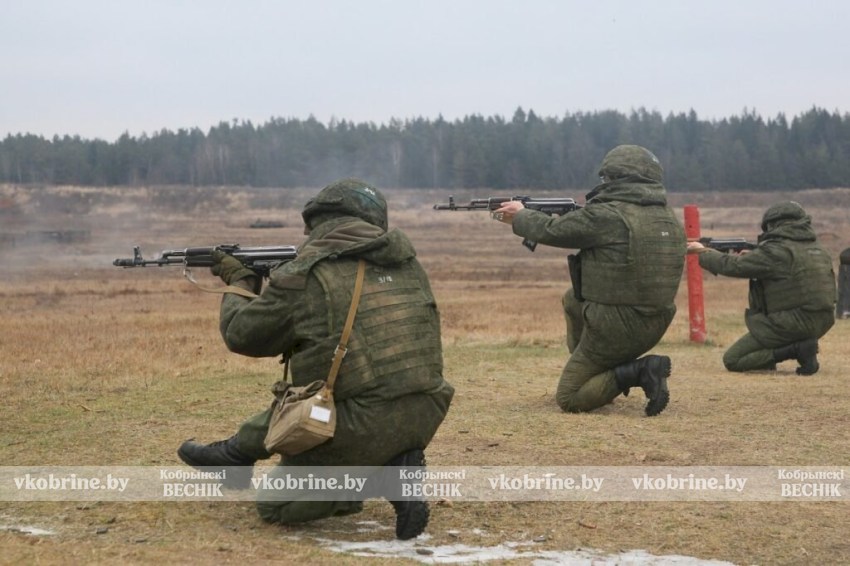 Чем кормят, когда звонить и за что наказывают - чек-лист для родителей призывников