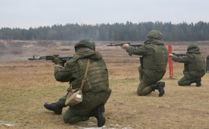 Чем кормят, когда звонить и за что наказывают - чек-лист для родителей призывников