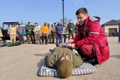 От мотопомпы до первой помощи: Кобринский опытный лесхоз отработал сценарии спасения леса