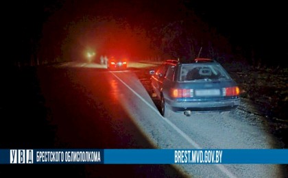 Смертельное ДТП на Р-2: в Кобринском районе пешеход попал под колеса сразу двух машин