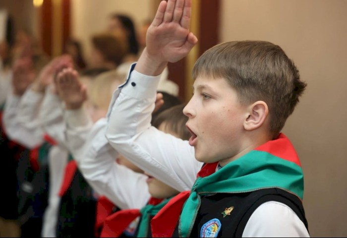 Клятвы, галстуки и билеты - в Кобрине дали старт новым свершениям (ВИДЕО)