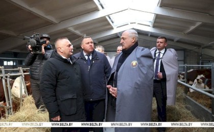 Бой посредничеству, «золотая жила» в АПК и новый этап требований. Итоги недели Президента