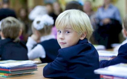 От колледжей - к школам: проверенную систему борьбы с буллингом внедрят по всей стране