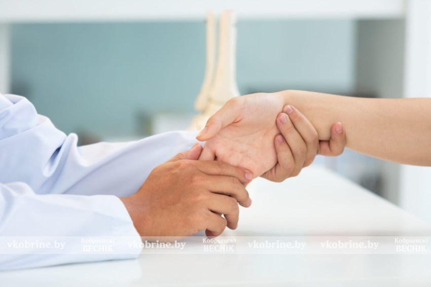 Перелом или ушиб: специалист рассказал, как можно распознать серьезную травму