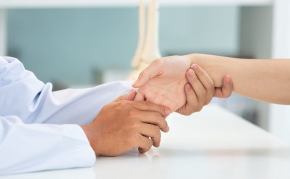 Перелом или ушиб: специалист рассказал, как можно распознать серьезную травму