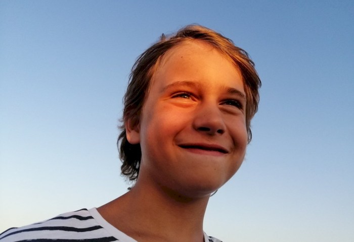 Сила семьи и надежда на помощь. Белорусу Даниилу Белякову постоянно нужно покупать медицинские препараты