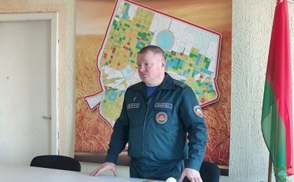 Безопасность в приоритете: начальник Кобринского РОЧС встретился с коллективом ДСУП «Сельхоз-Повитье»