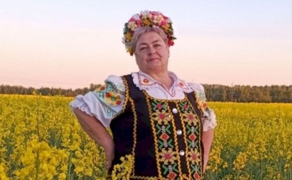 «Люблю жизнь во всех ее проявлениях»: история Людмилы Медведевой из Стригово, влюбленной в своё дело