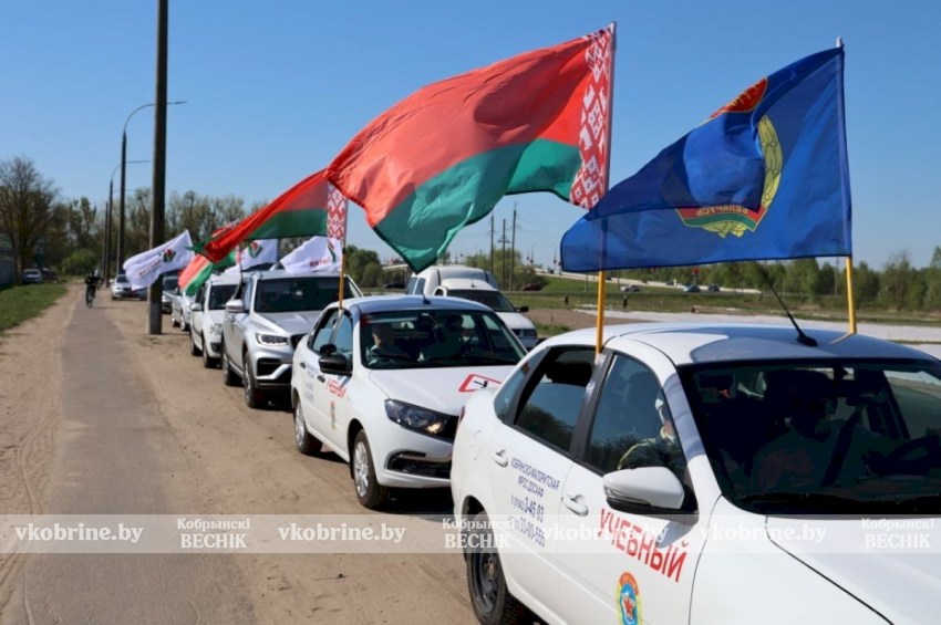 Автопробег «Дорогой Победы» прошел по памятным местам Кобринского района