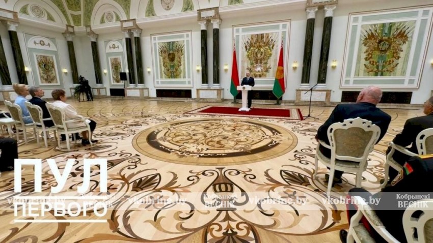 Лукашенко в канун Дня Победы обратился с важным посланием к ветеранам
