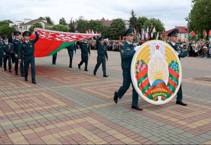 Олицетворение независимости: кобринчане отметили День Государственных символов