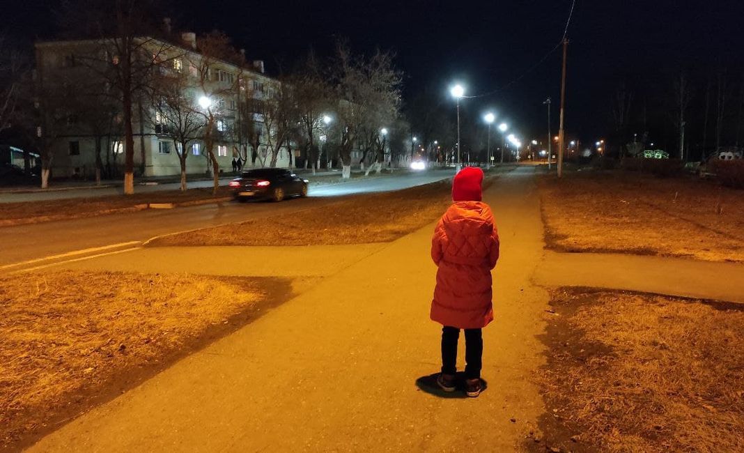 Один на улице
